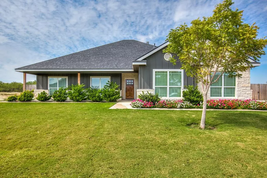 4529 Old Stone Dr, San Angelo, TX 76904