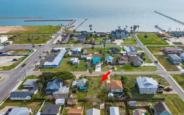 Rockport, TX 78382,619 Magnolia