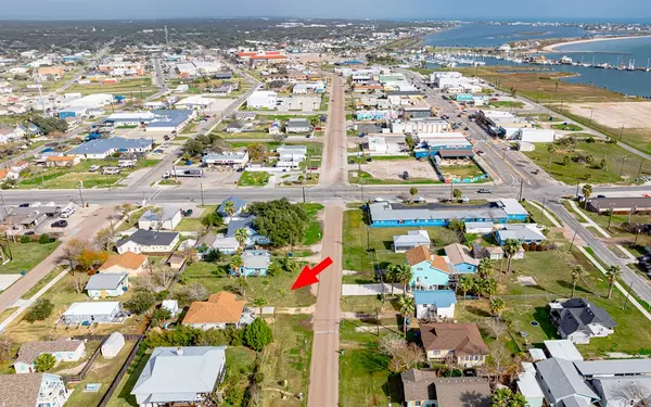 Rockport, TX 78382,619 Magnolia