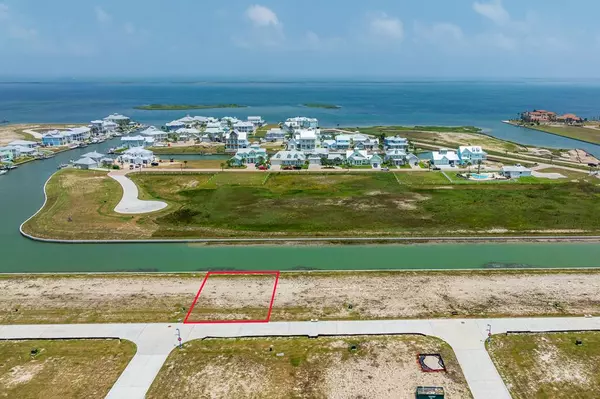 4009 Punta Mita Drive, Rockport, TX 78382