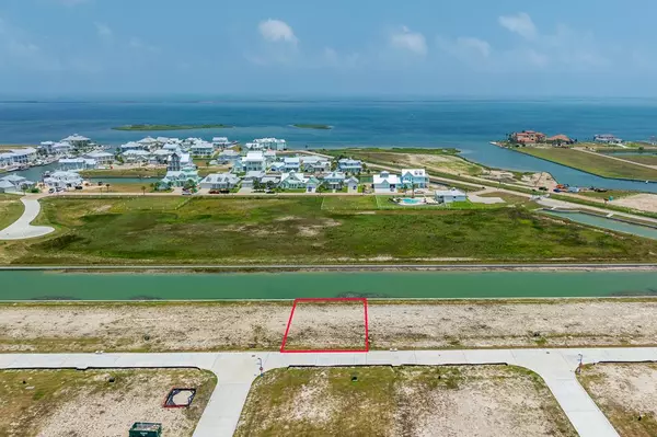 3009 Punta Mita Drive, Rockport, TX 78382