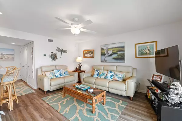 Rockport, TX 78382,620 Fulton Beach Road #306