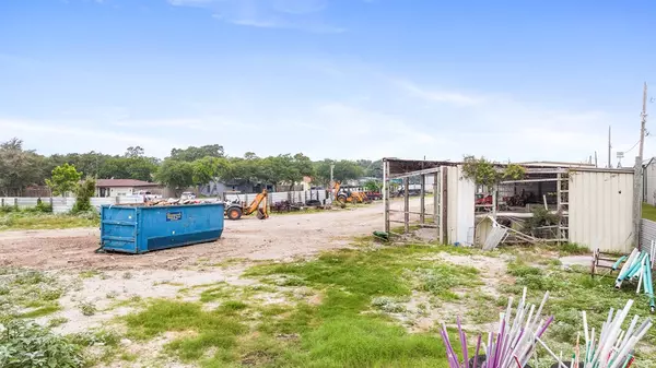 Rockport, TX 78382,1123 Market