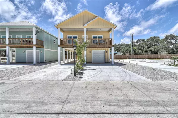 107 Seven Palms Drive, Fulton, TX 78358