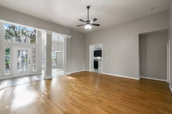 Rockport, TX 78382,104 Saint Andrews Street