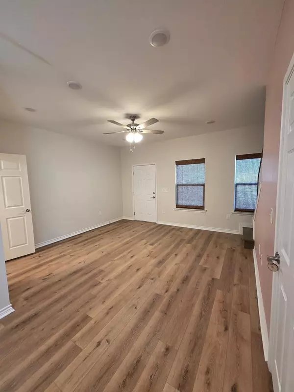 Rockport, TX 78382,140 Lavaca Circle