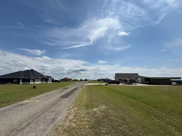 Orange Grove, TX 78003,000 Anaqua