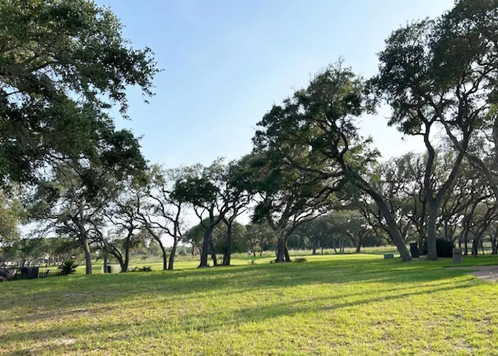 Rockport, TX 78382,111 Olympic