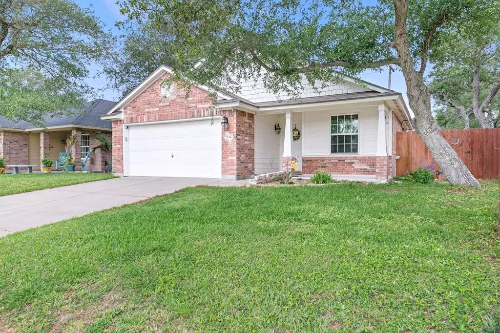 Rockport, TX 78382,112 Sandhill Woods