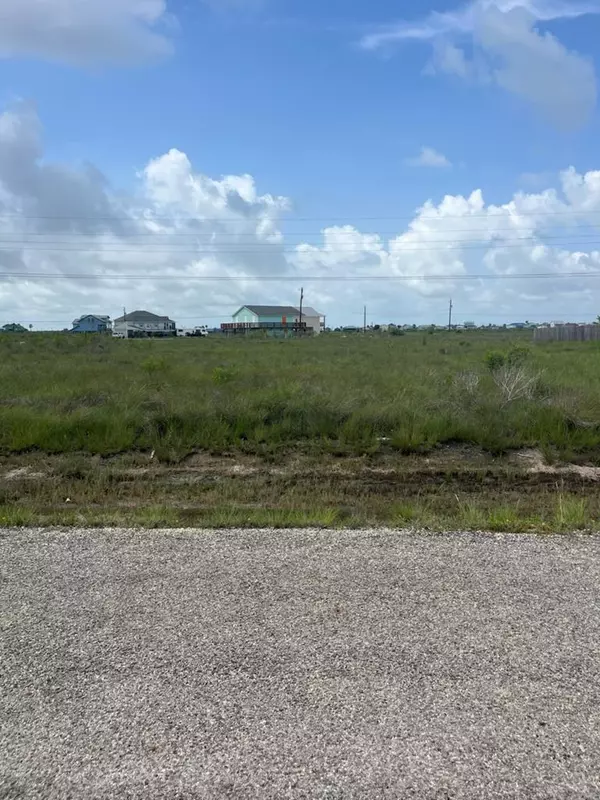 151 Pin Oak Lane, Rockport, TX 78382