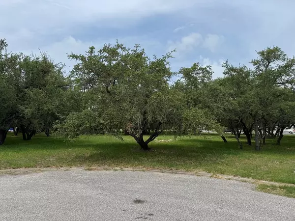1817 Baywood Drive, Rockport, TX 78382