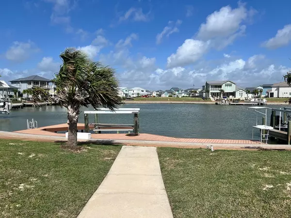 Rockport, TX 78382,191 Reserve Ln