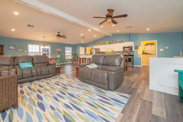 Rockport, TX 78382,682 Copano Ridge Road