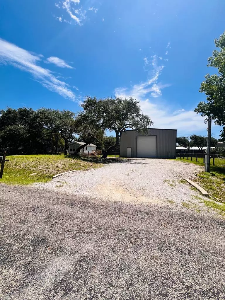 Rockport, TX 78382,312 Traylor Ave.