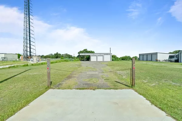 Rockport, TX 78382,6855 Hwy 35 N