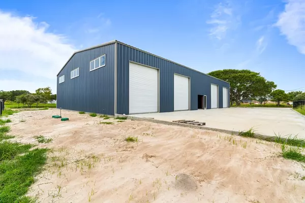 Rockport, TX 78382,114 W First St