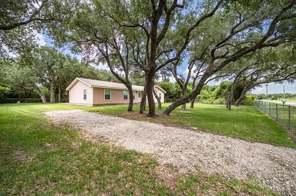 Rockport, TX 78382,1224 Kossuth St