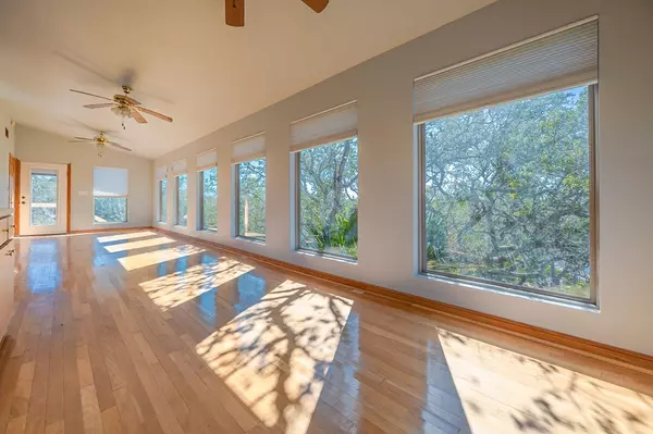 Rockport, TX 78382,1901 Crescent Dr.