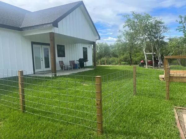 Rockport(holiday Beach), TX 78382,478 Saint Charles Loop