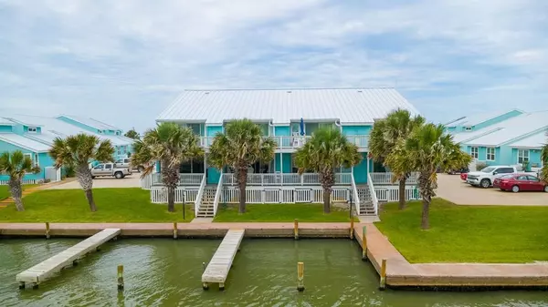 2292 Fulton Beach Rd #402, Rockport, TX 78382