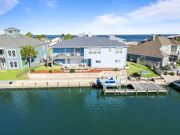 Rockport, TX 78382,205 Sandy Cove