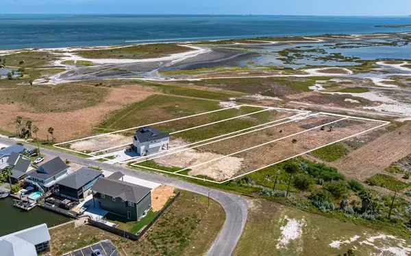 Aransas Pass, TX 78336,101 Port St Claire