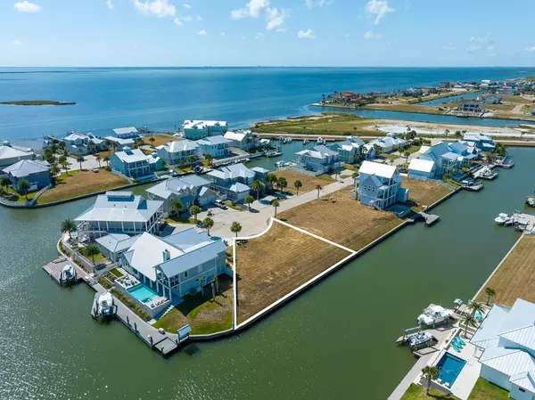 Rockport, TX 78382,1030 St John Ct