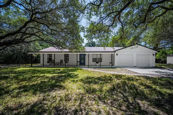 960 Rhodes Ave, Aransas Pass, TX 78336