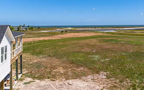 Aransas Pass, TX 78336,117 Port St Claire