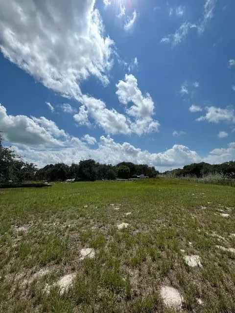 Rockport, TX 78382,519 James