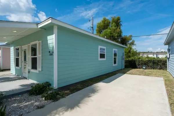 Rockport, TX 78382,153 Oasis Cir.