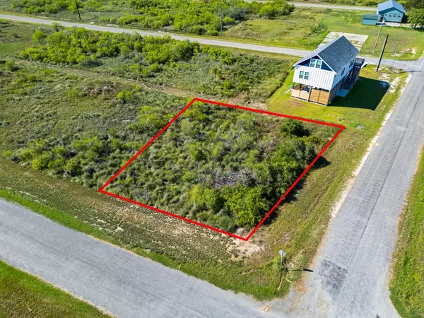 Rockport, TX 78382,444 Forest Oak Lane