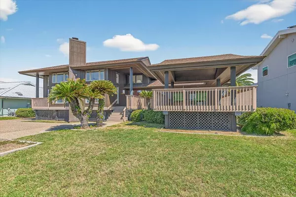 Rockport, TX 78382,13 Finisterre