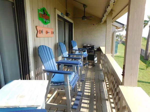 Rockport, TX 78382,2709 Bayhouse