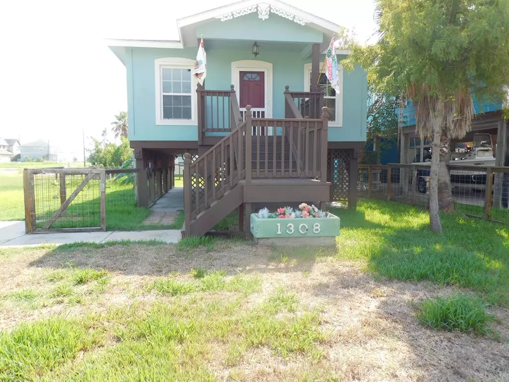 Rockport, TX 78382,1308 Live Oak