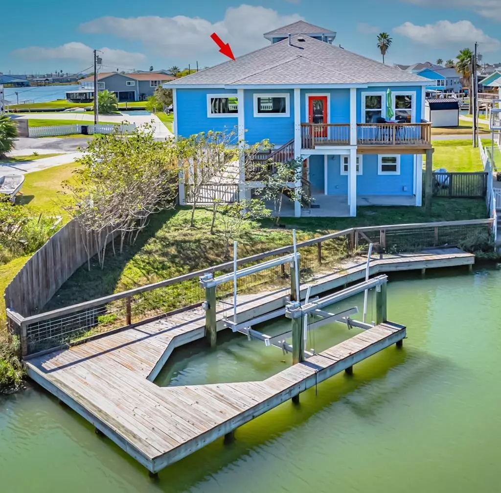 Rockport, TX 78382,10 Clam Dr