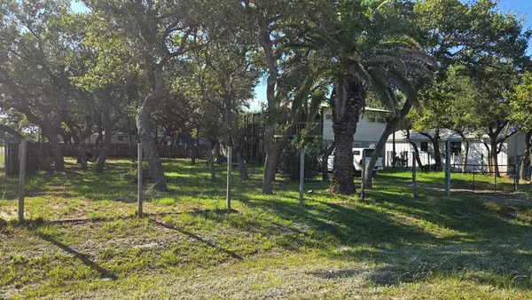 Rockport, TX 78382,501 Steart St