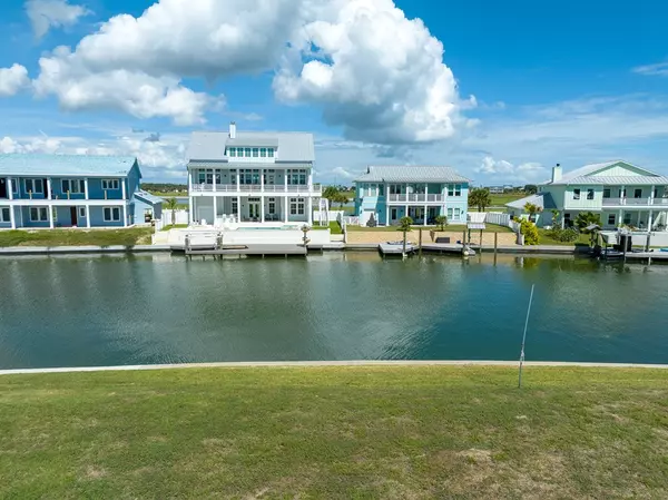 Rockport, TX 78382,1045 Fiji