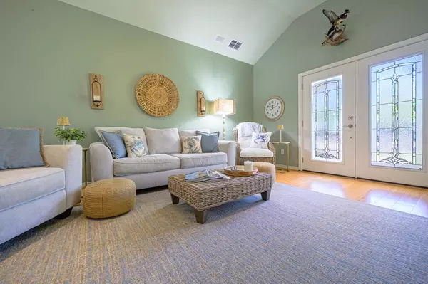 Rockport, TX 78382,17 Camellia Cir