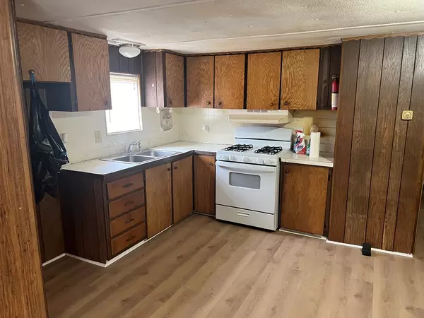 Rockport, TX 78382,719 Doughty