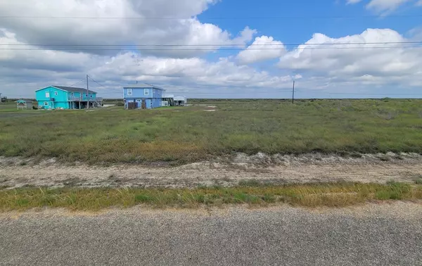 136 Pin Oak, Rockport, TX 78382