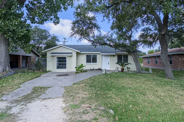 Rockport, TX 78382,123 Cenizo St