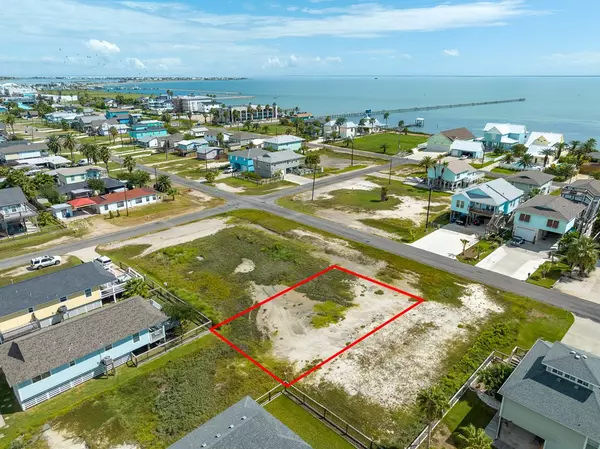 Rockport, TX 78382,911 Magnolia St.
