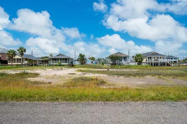 Rockport, TX 78382,911 Magnolia St.