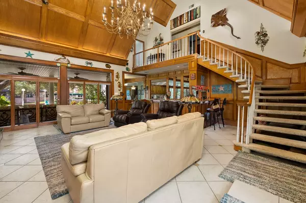 Rockport, TX 78382,2313 Harbor Dr.