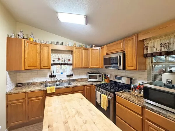 Rockport, TX 78382,1231 Kossuth