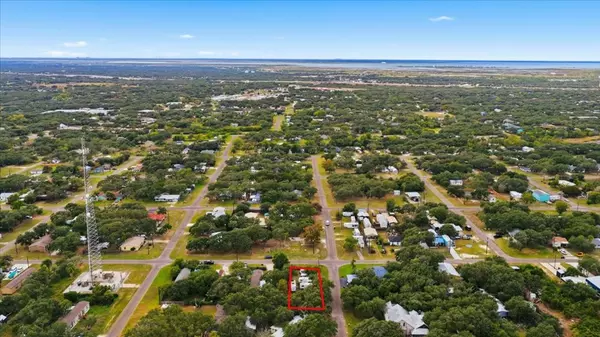 Rockport, TX 78382,532 N Kossuth