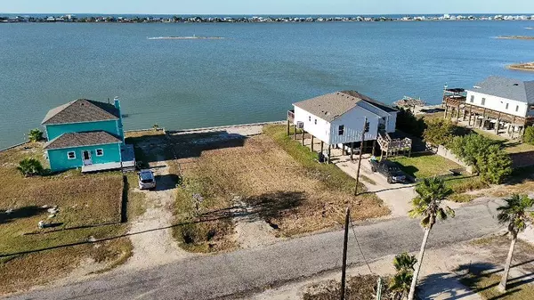 Rockport, TX 78382,137 Lakeshore Drive