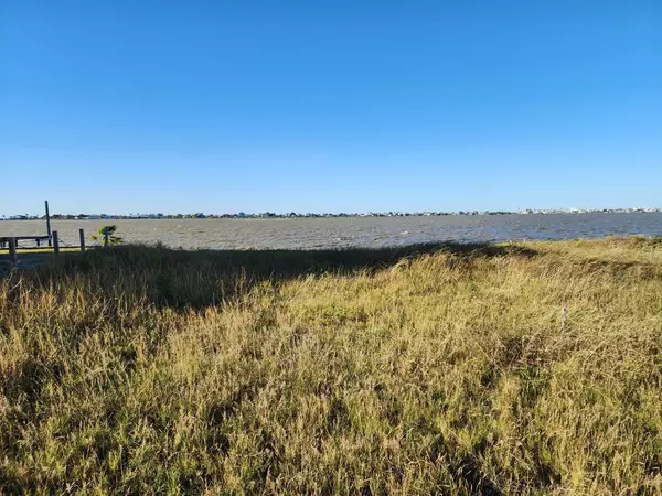 Rockport, TX 78382,137 Lakeshore Drive