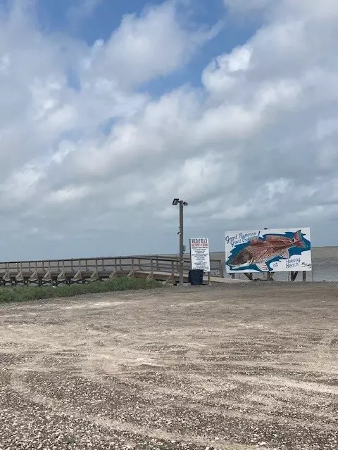 Rockport, TX 78382,139 West Pin Oak Ln